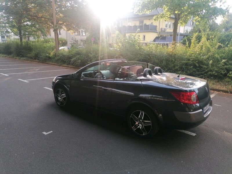 Andere außenfarben Gebraucht 2005 Renault Mégane Cabriolet Cabrio | 1.800 € (Fairer Preis) - Bild 1/4