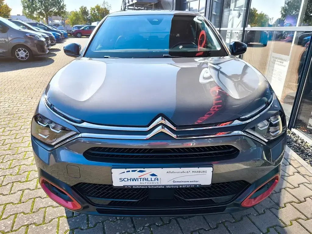 Używany Citroën e-C4 Feel 100 kW (136 KM) 2021 Szary Sedan/Limuzyna