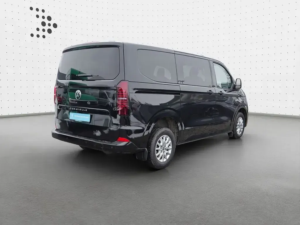 Gebraucht VW Caravelle Life 150 PS (110 kW) 2025 Schwarz Van