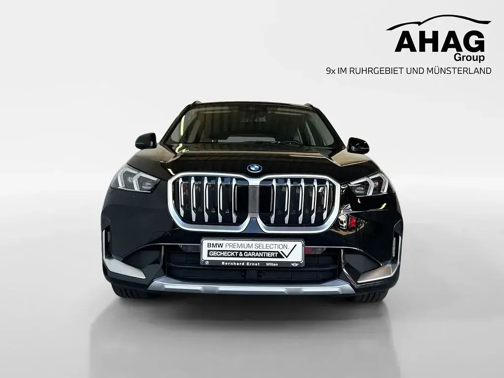 Gebraucht BMW iX1 xLine 230 kW (313 PS) 2023 Schwarz SUV