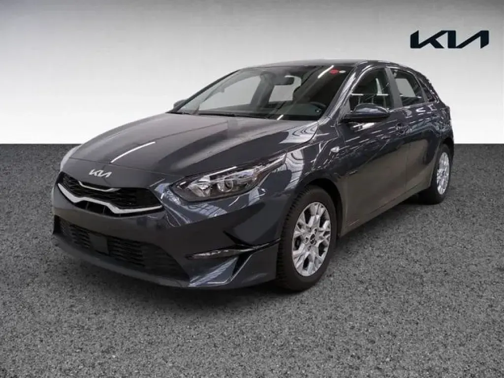 Gebraucht Kia Ceed Comfort 140 PS (102 kW) 2025 Pentametal metallic (metallic) Kleinwagen