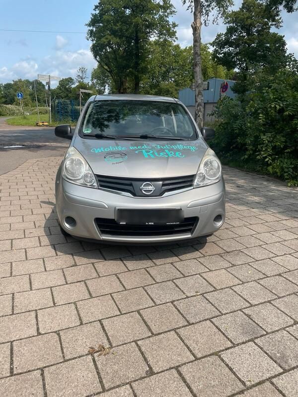 Silber Gebraucht 2010 Nissan Note Van / Kleinbus | 2.300 € (Fairer Preis) - Bild 1/4