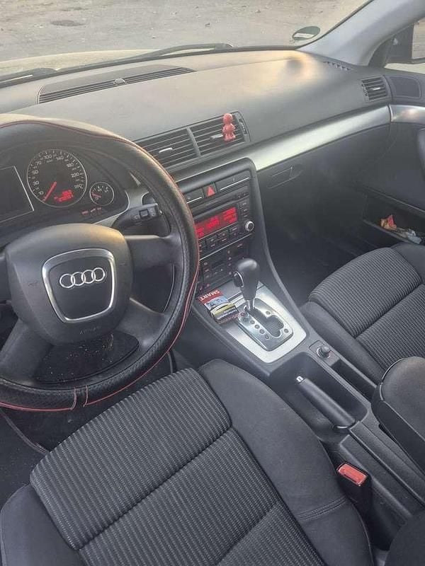 Second-hand Audi A4 140 CP (102 kW) 2007 Berlinǎ