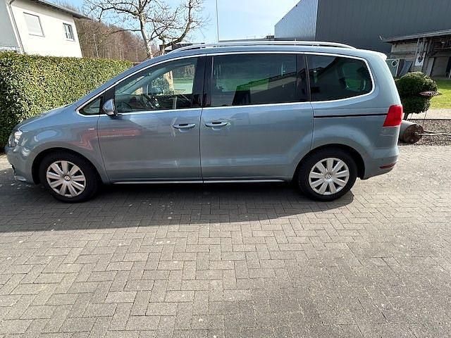 Gebraucht VW Sharan Cup 177 PS (130 kW) 2015 Blau Van / Kleinbus