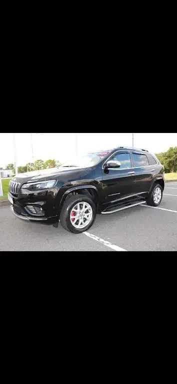 Gebraucht Jeep Cherokee Overland 195 PS (143 kW) 2019 Schwarz SUV