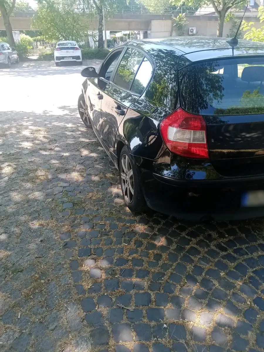 Gebraucht BMW 116 115 PS (84 kW) 2004 Schwarz Kleinwagen