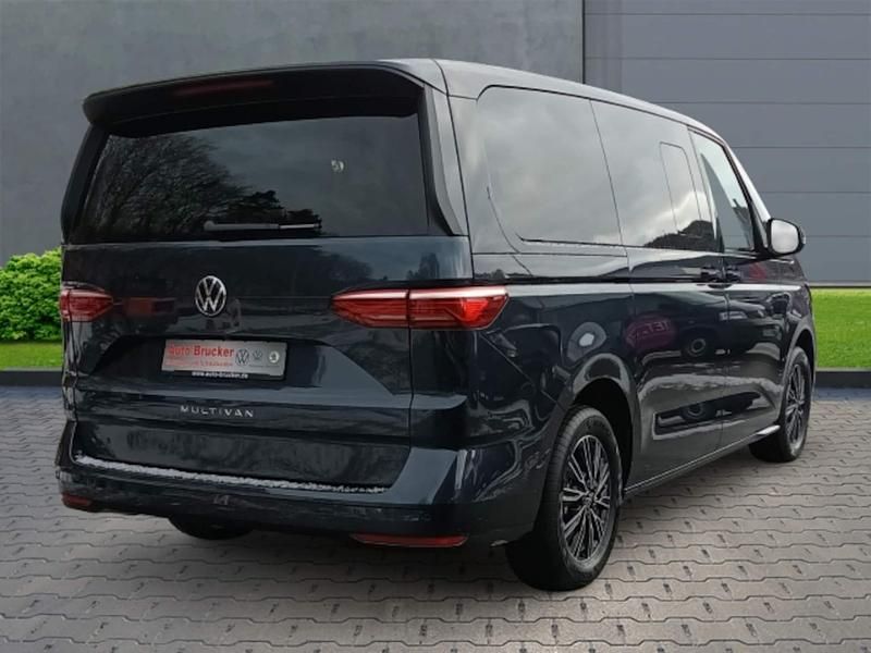 Gebraucht VW Multivan Life 150 PS (110 kW) 2025 Van / Kleinbus