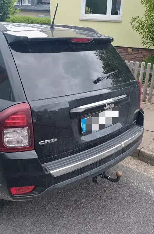 Gebraucht Jeep Compass Limited 163 PS (119 kW) 2014 Schwarz SUV
