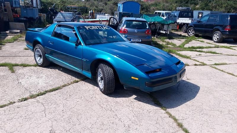 Blau Gebraucht 1993 Pontiac Firebird | 7.000 € - Bild 1/4
