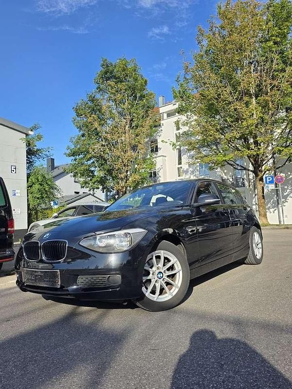 Schwarz Gebraucht 2013 BMW 114 Kleinwagen | 7.690 € (Fairer Preis) - Bild 1/4