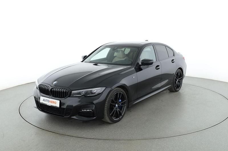 Schwarz Gebraucht 2021 BMW 330 M Sport Limousine | 36.740 € (Fairer Preis) - Bild 1/3