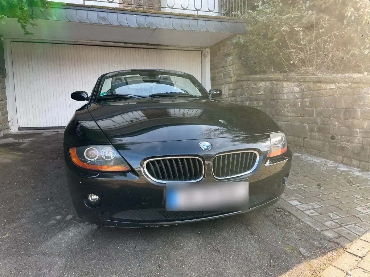 Gebraucht BMW Z4 Sport Line 170 PS (125 kW) 2004 Schwarz Cabrio