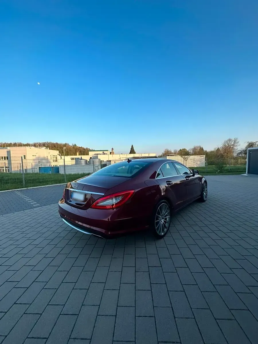 Gebraucht Mercedes CLS500 408 PS (300 kW) 2012 Rot Coupé