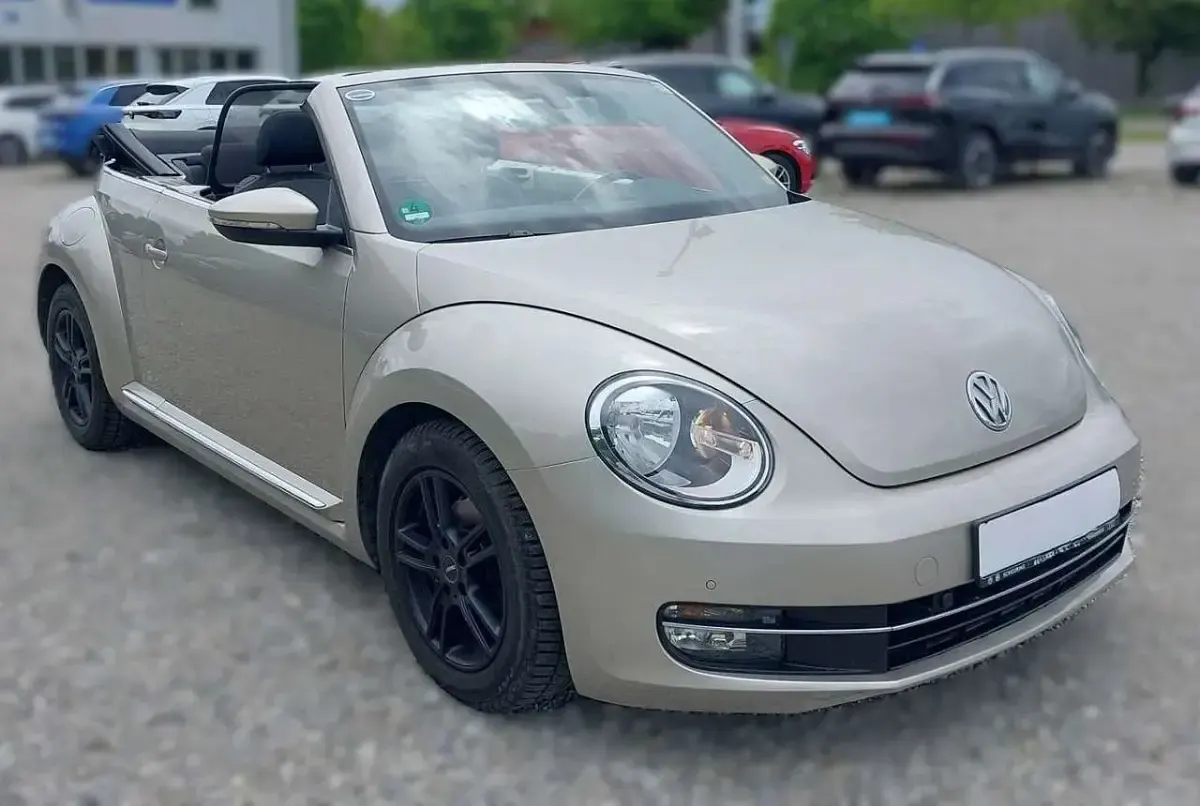 Gebraucht VW Beetle Design 105 PS (77 kW) 2013 Moon rock silver metallic Kleinwagen