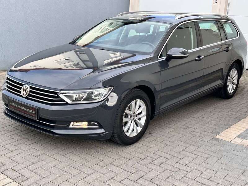 Uranograu Gebraucht 2016 VW Passat Comfortline Kombi | 15.990 € (Superpreis) - Bild 1/4