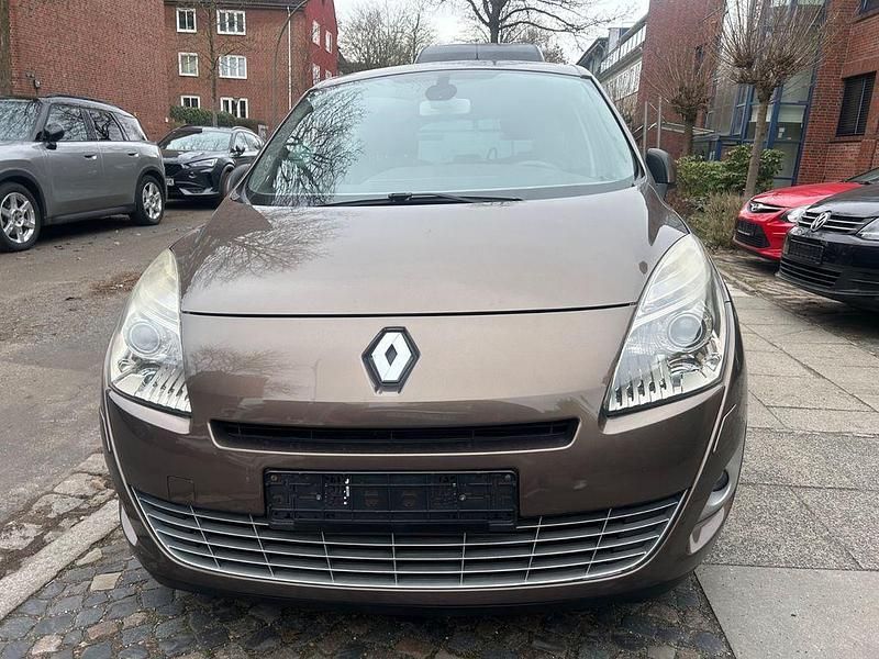 Gebraucht Renault Scénic III Dynamique 131 PS (96 kW) 2009 Braun Van / Kleinbus