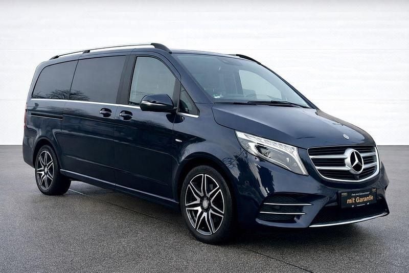 Gebraucht Mercedes V250 AMG 190 PS (139 kW) 2018 Blau Van / Kleinbus