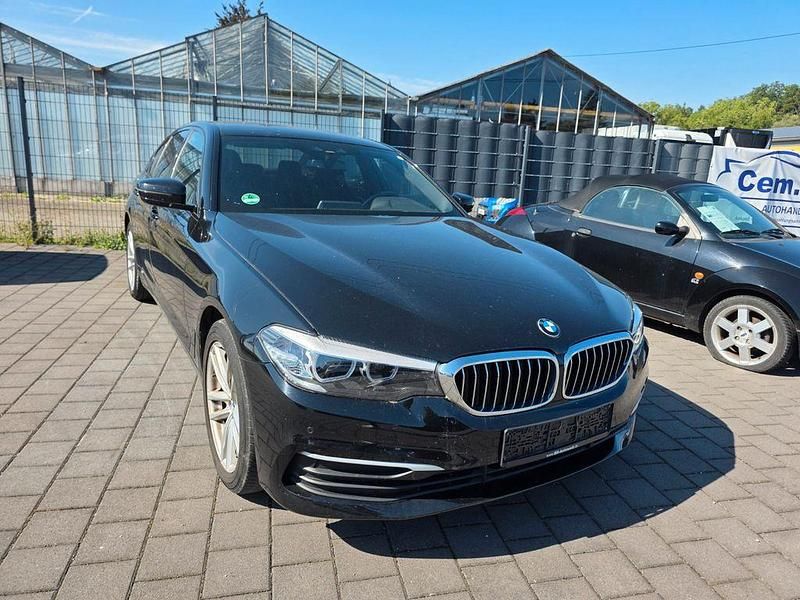 Gebraucht BMW 520 Sport Line 184 PS (135 kW) 2017 Schwarz Limousine