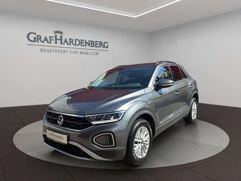 Grau Gebraucht 2024 VW T-Roc Life SUV | 22.777 € (Guter Preis) - Bild 1/4