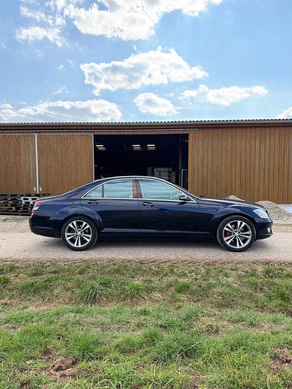 Gebraucht Mercedes S500 387 PS (284 kW) 2006 Blau Limousine