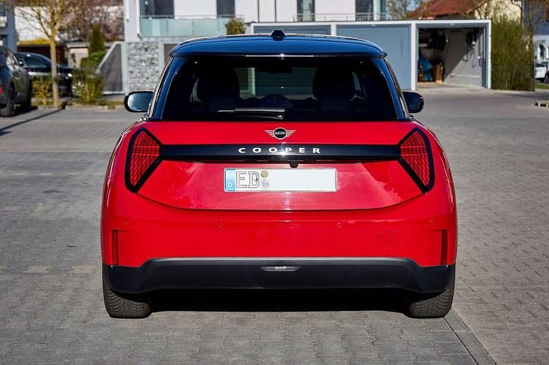 Gebraucht Mini Cooper Classic 135 kW (184 PS) 2024 Rot Kleinwagen