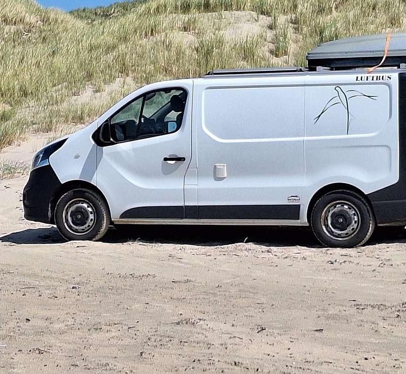 Weiß Gebraucht 2015 Opel Vivaro Van | 18.500 € - Bild 1/4