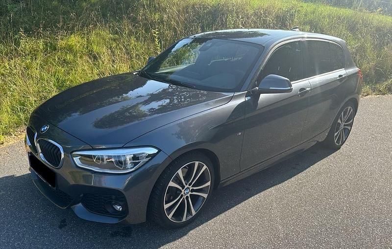 Grau Gebraucht 2018 BMW 125 M Sport Kleinwagen | 21.500 € (Fairer Preis) - Bild 1/4