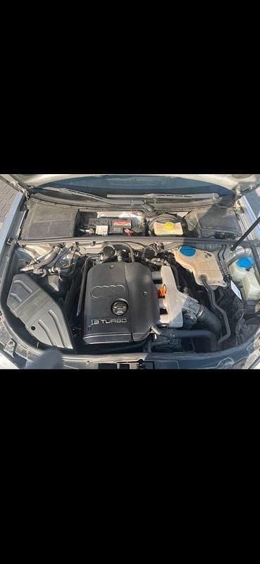 Usata Audi A4 163 CV (119 kW) 2006 Argento Berlina