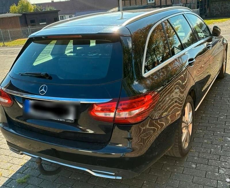 Gebraucht Mercedes C200 136 PS (100 kW) 2016 Schwarz Kombi