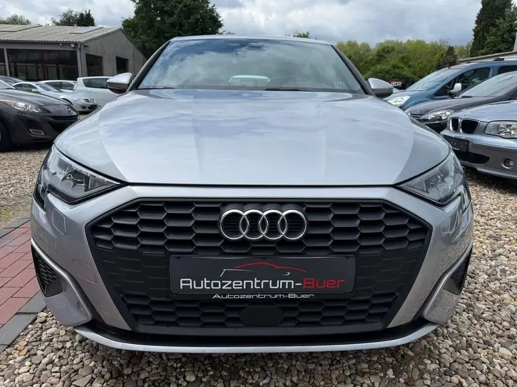 Usata Audi A3 150 CV (110 kW) 2023 Argento Berlina
