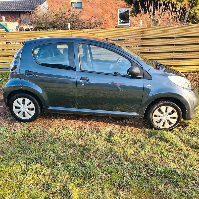 Schwarz Gebraucht 2009 Citroën C1 Kleinwagen | 1.700 € (Fairer Preis) - Bild 1/4