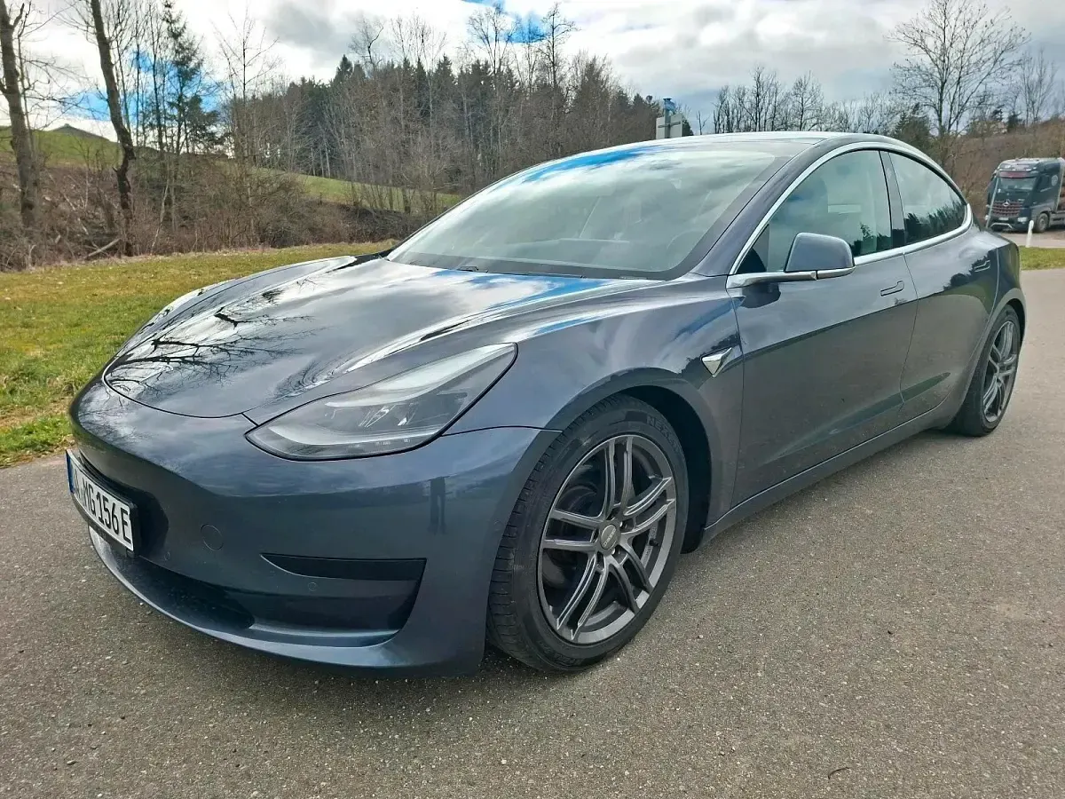 Gebraucht Tesla Model 3 Standard Range Plus 239 kW (325 PS) 2020 Grau Limousine