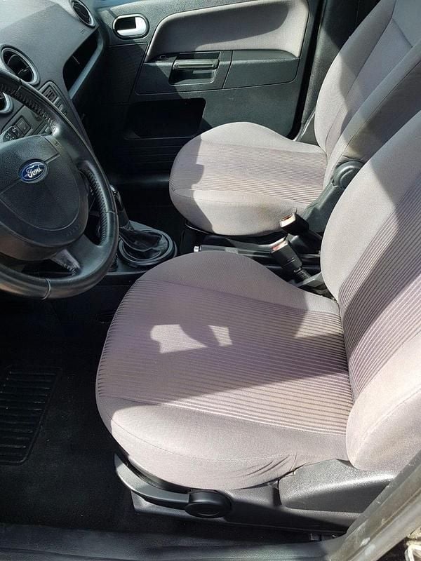 Gebraucht Ford Fusion 75 PS (55 kW) 2007 Schwarz Kleinwagen