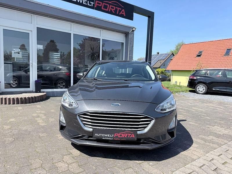 Second-hand Ford Focus 101 CP (74 kW) 2019 Gri Berlinǎ