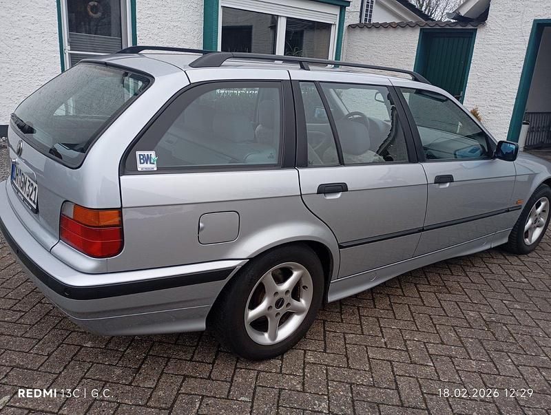 Gebraucht BMW 320 150 PS (110 kW) 1997 Silber Kombi