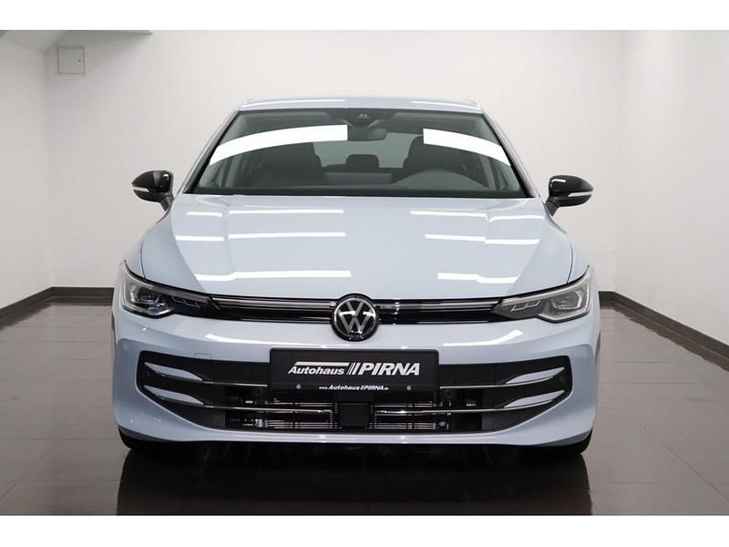 Gebraucht VW Golf VIII Goal 116 PS (85 kW) 2025 Blau Limousine