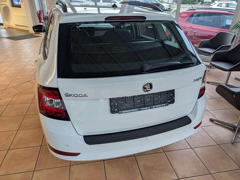 Gebraucht Skoda Fabia Ambition 110 PS (80 kW) 2019 Candyweiss Kombi
