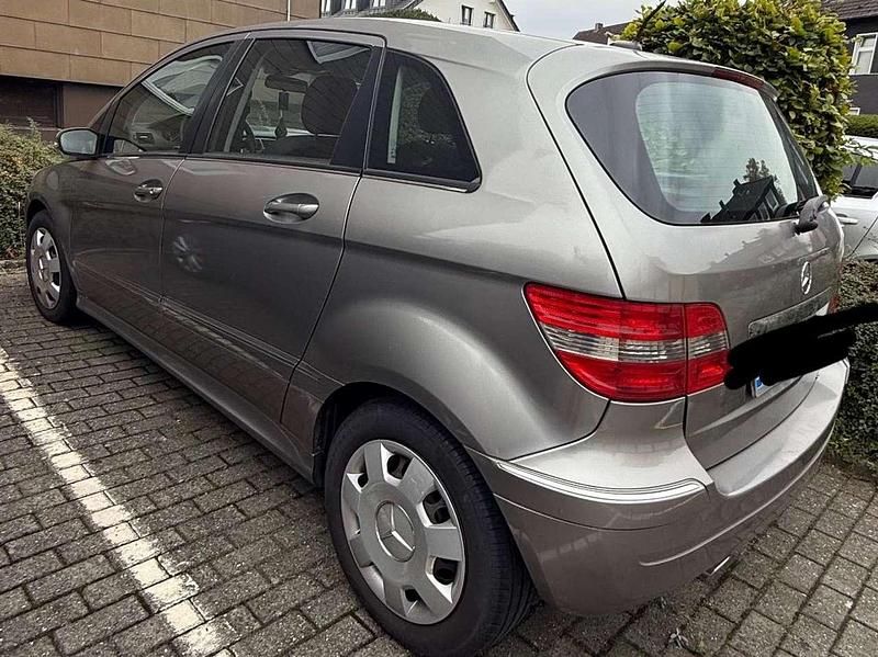 Gebraucht Mercedes B180 109 PS (80 kW) 2006 Van / Kleinbus