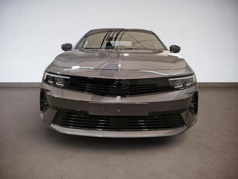 Grau Gebraucht 2025 Opel Astra Limousine | 27.150 € (Fairer Preis) - Bild 1/4