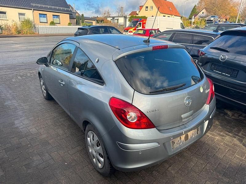 Gebraucht Opel Corsa 69 PS (50 kW) 2012 Silber Kleinwagen