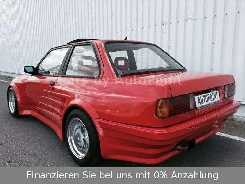Gebraucht BMW 325 Performance 171 PS (125 kW) 1986 Rot Limousine