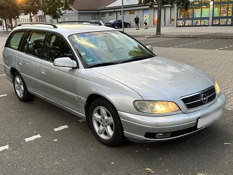 Silber Gebraucht 2002 Opel Omega Kombi | 900 € (Guter Preis) - Bild 1/4