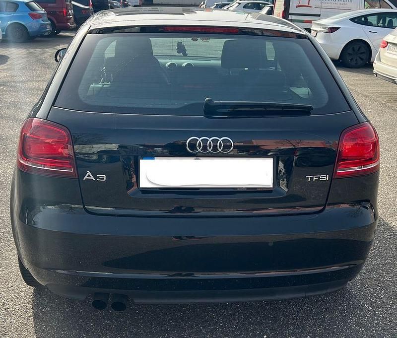 Gebraucht Audi A3 Ambition 125 PS (91 kW) 2011 Schwarz Kleinwagen
