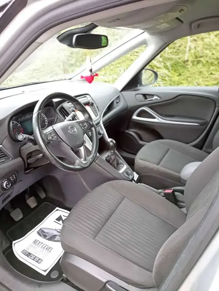 Gebraucht Opel Zafira Tourer Active 140 PS (102 kW) 2017 Silber Van / Kleinbus