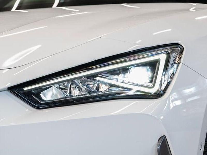 Gebraucht Cupra Leon VZ 375 PS (275 kW) 2022 Weiß Kombi