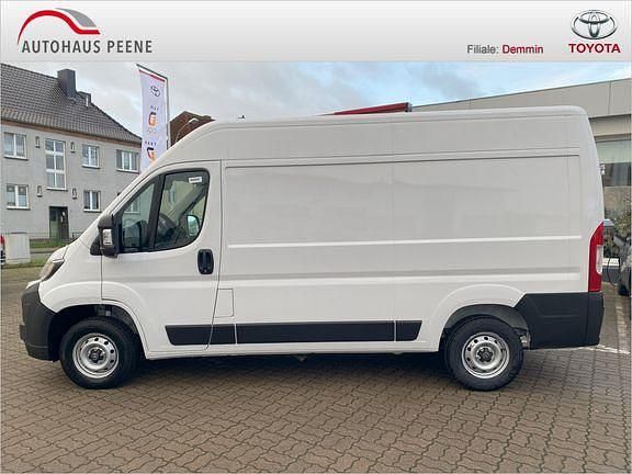 Gebraucht Toyota Proace 140 PS (102 kW) 2024 Icy white Van / Kleinbus