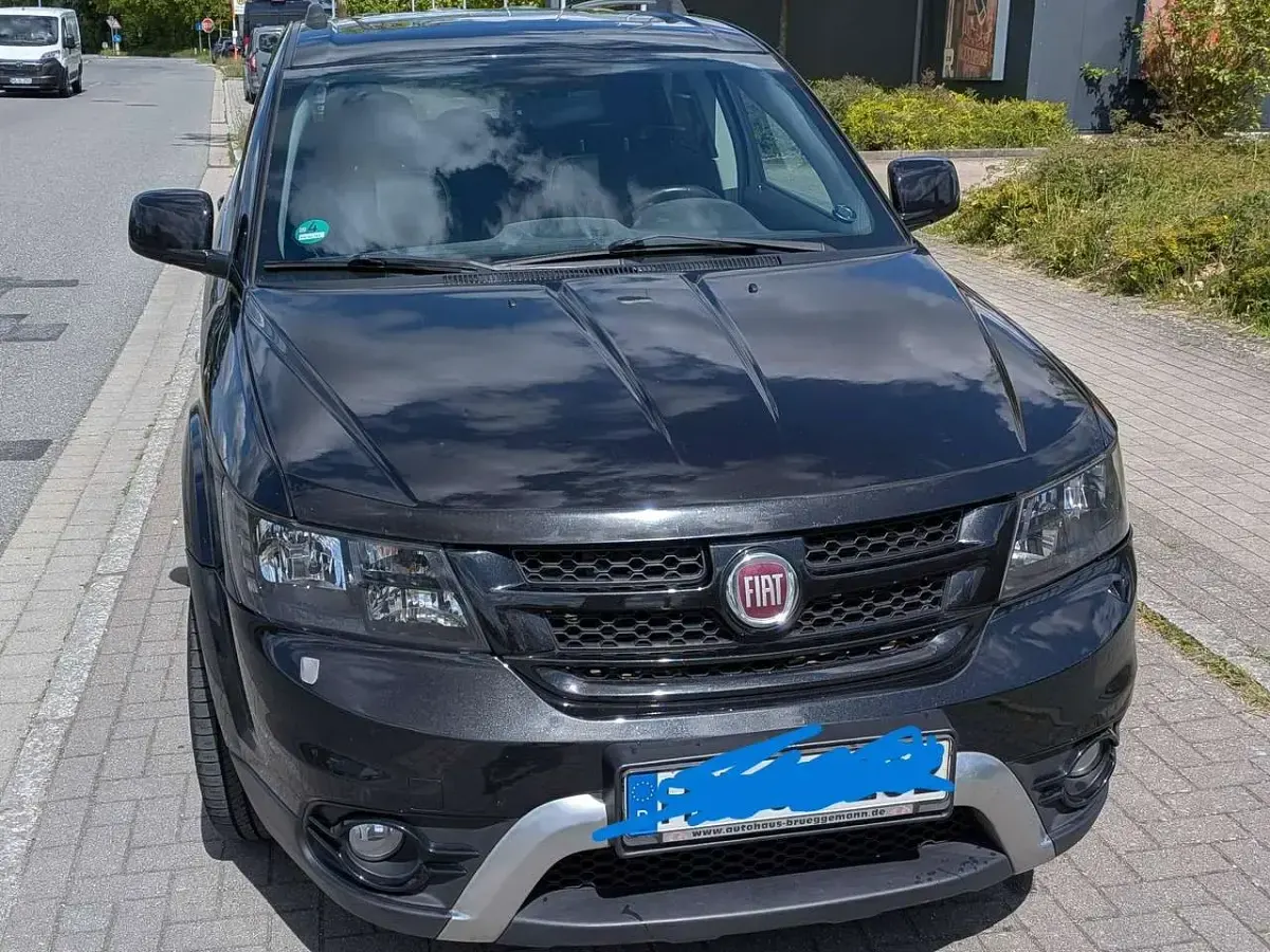 Usado Fiat Freemont Black Code 170 CV (125 kW) 2014 Negro SUV