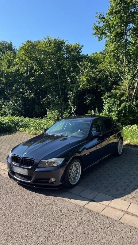 Andere außenfarben Gebraucht 2009 BMW 318 Limousine | 8.200 € (Teuer) - Bild 1/4