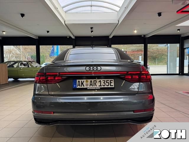 Gebraucht Audi A8L Ambiente 462 PS (339 kW) 2024 Grau Limousine