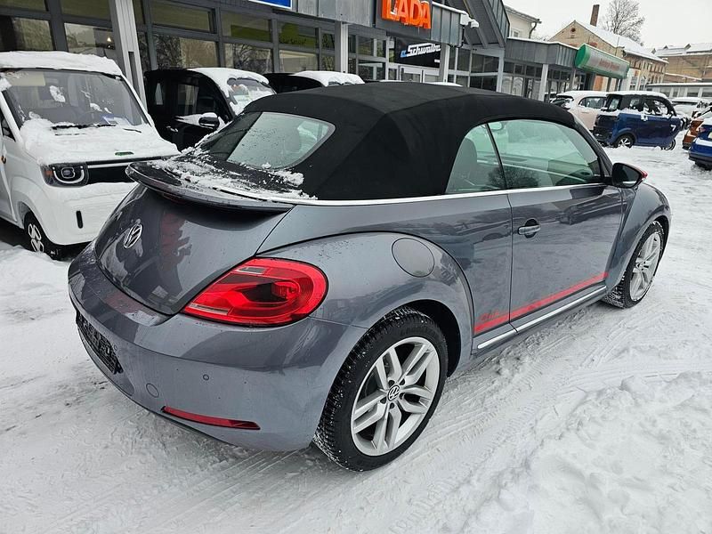 Gebraucht VW Beetle CLUB 150 PS (110 kW) 2015 Grau metallic Kleinwagen